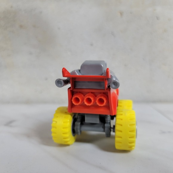 Blaze And The Monster Machines - Monster Engine Blaze, Diecast, HTF Yellow Tires - Picture 4 of 6